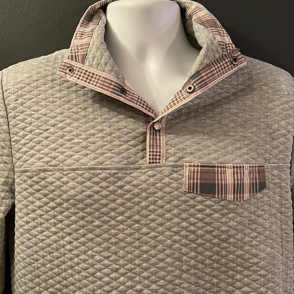 Plaid Trimmed Top. Size Small - Picture 2 of 12